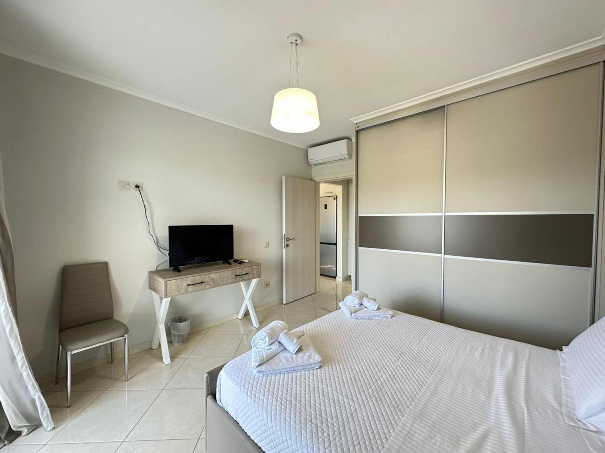 Elpida Luxury *