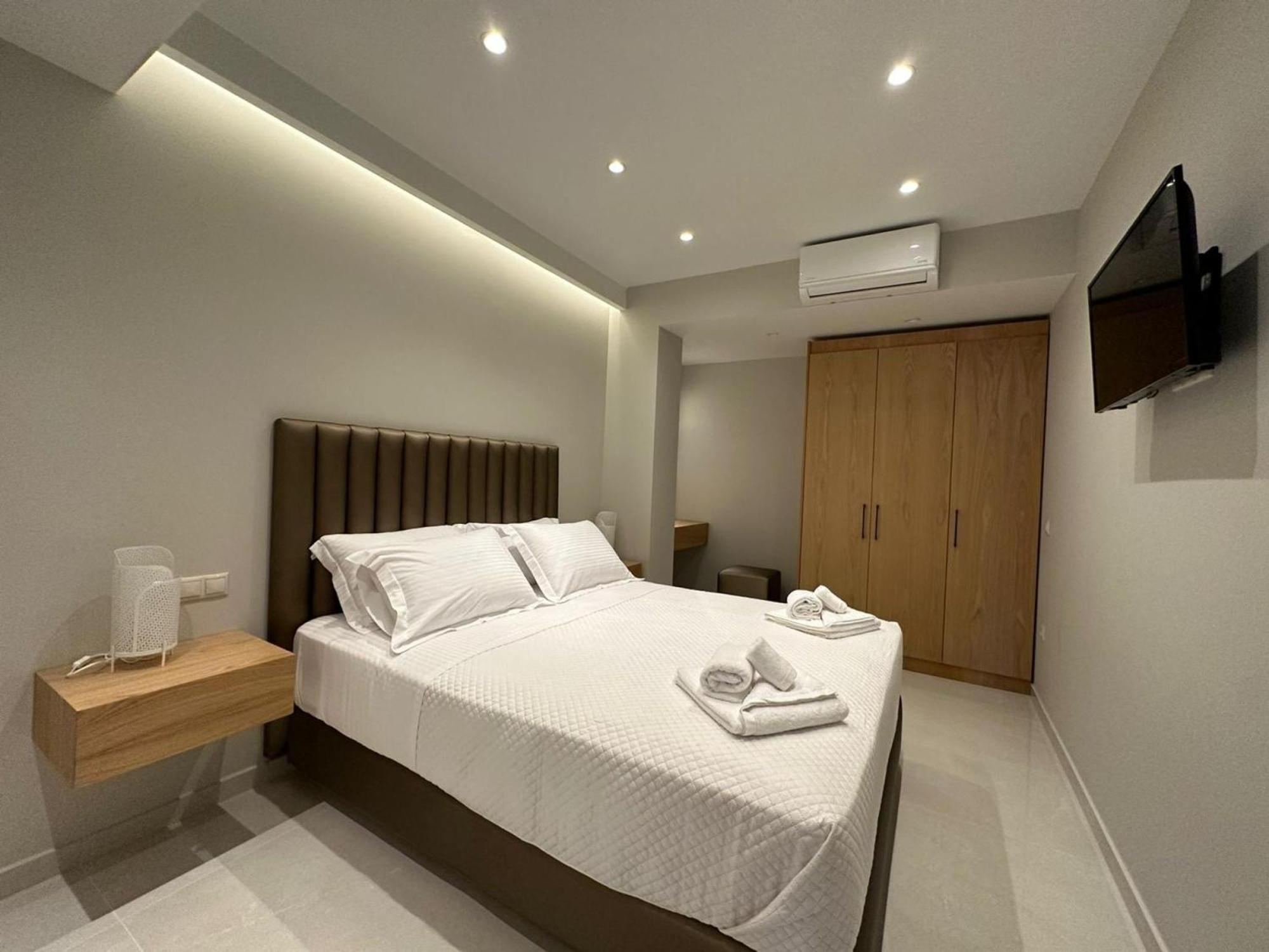 Elpida Luxury *